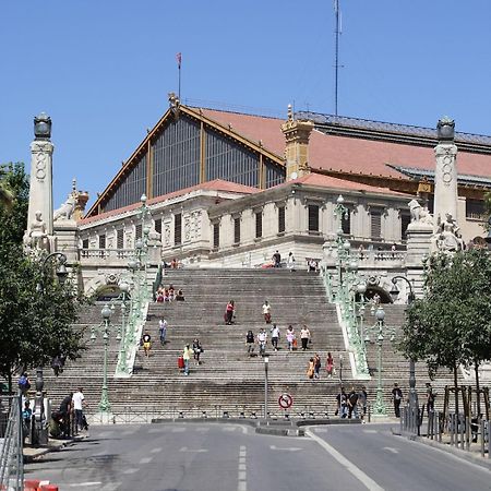 Thubaneau St Charles Canebiere Vieux Port Марсилия Екстериор снимка