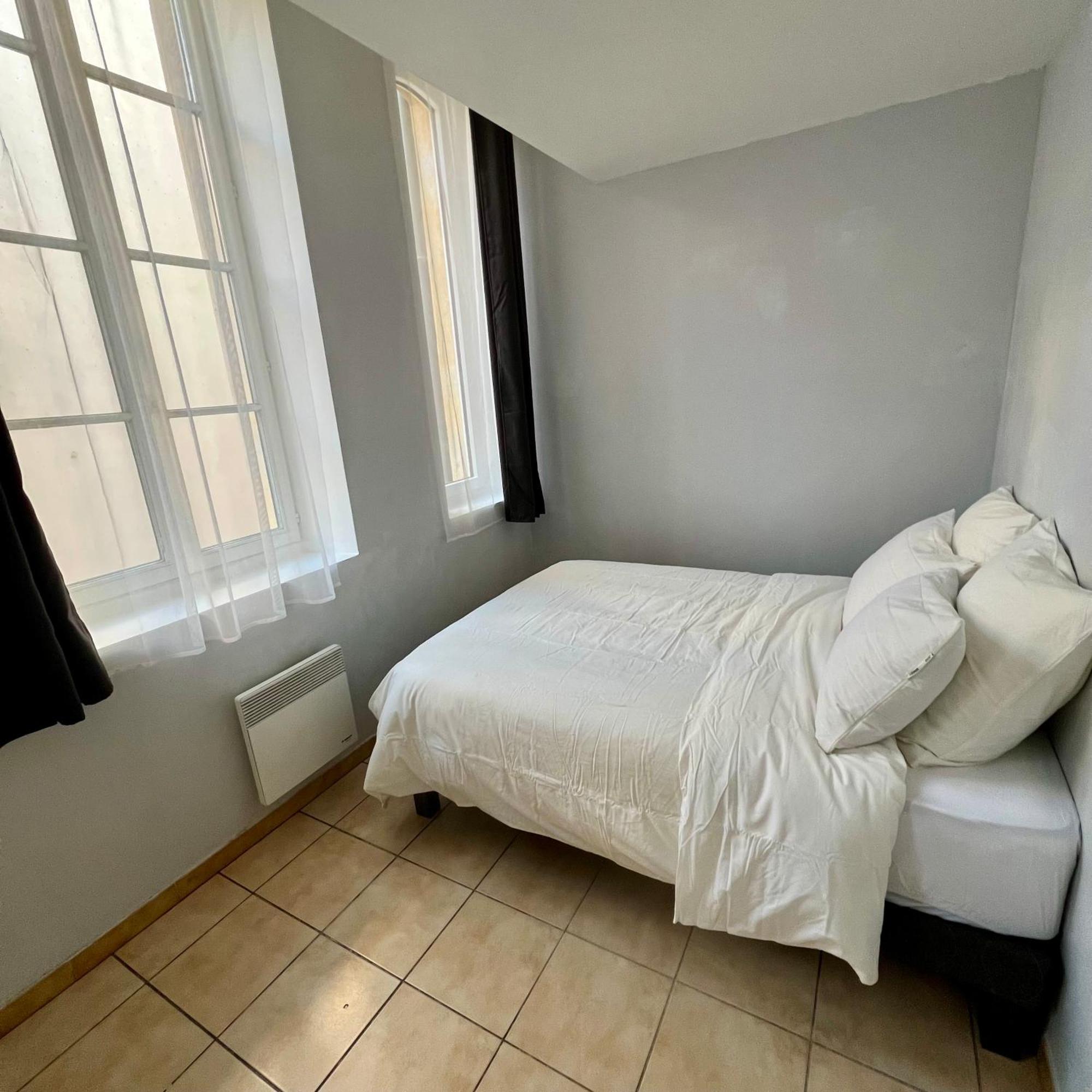 Thubaneau St Charles Canebiere Vieux Port Марсилия Екстериор снимка